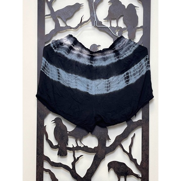NWT Japna Loose Tie-Dye Elastic Waist Shorts Large - Picture 3 of 7
